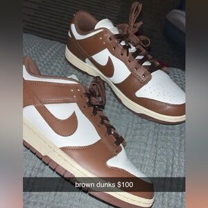 Brown dunks in great condition